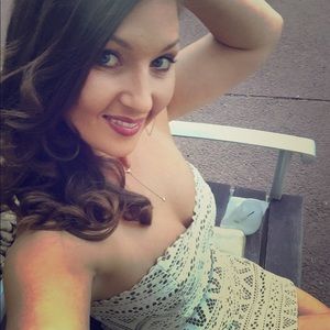 Meet your Posher, Anna